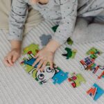 Echolalia pada Anak: Penyebab, Jenis, dan Peran Terapi Wicara